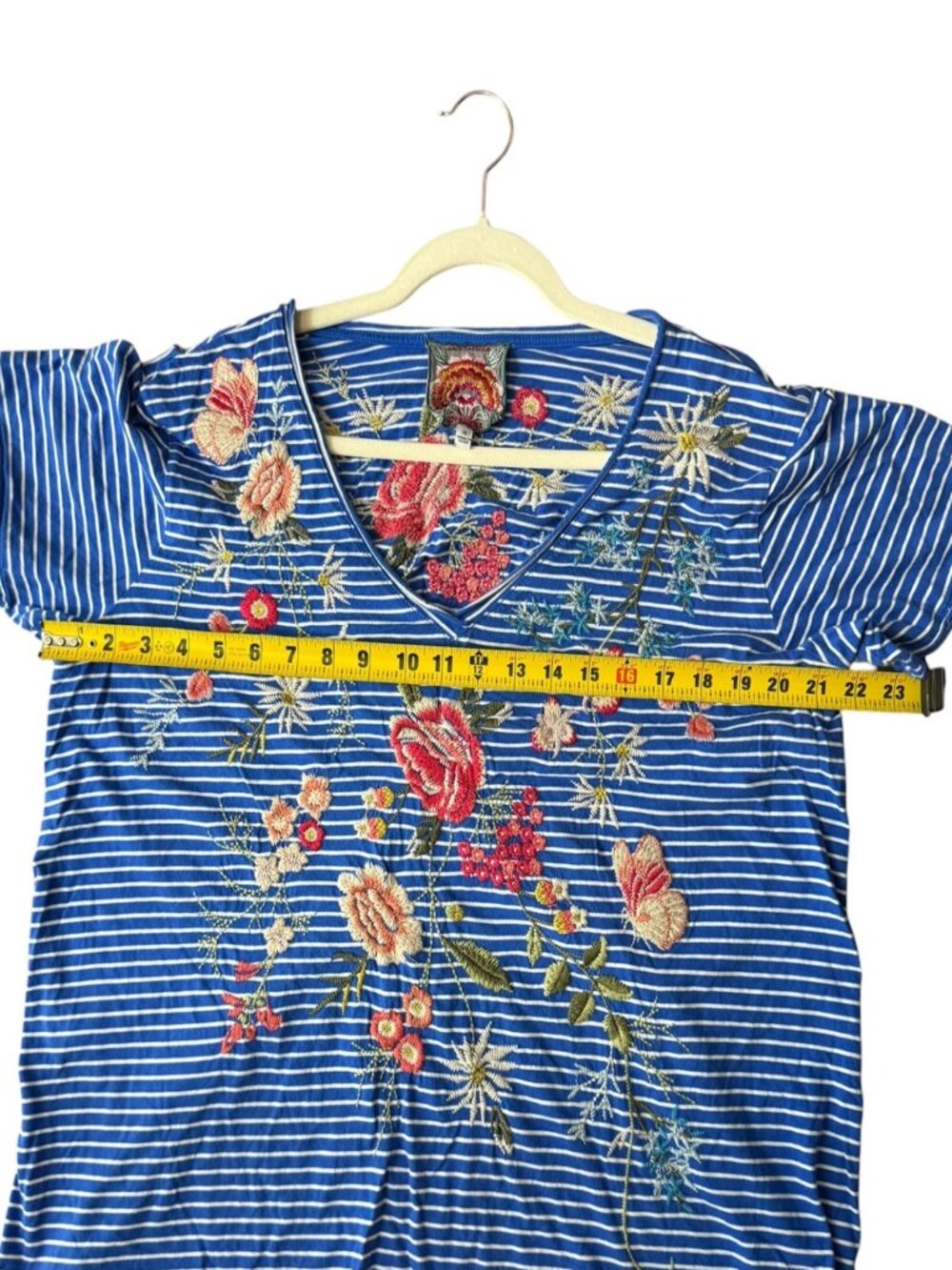 Johnny Was Catalina Everyday Tee Embroidered Floral Stripe V-Neck Tee Blue XL - Picture 7 of 11